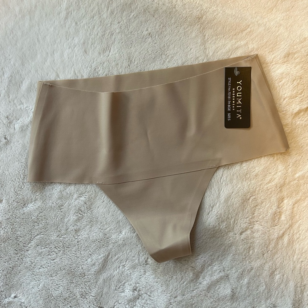 NEW Beige Seamless Shaping Thong Size Small